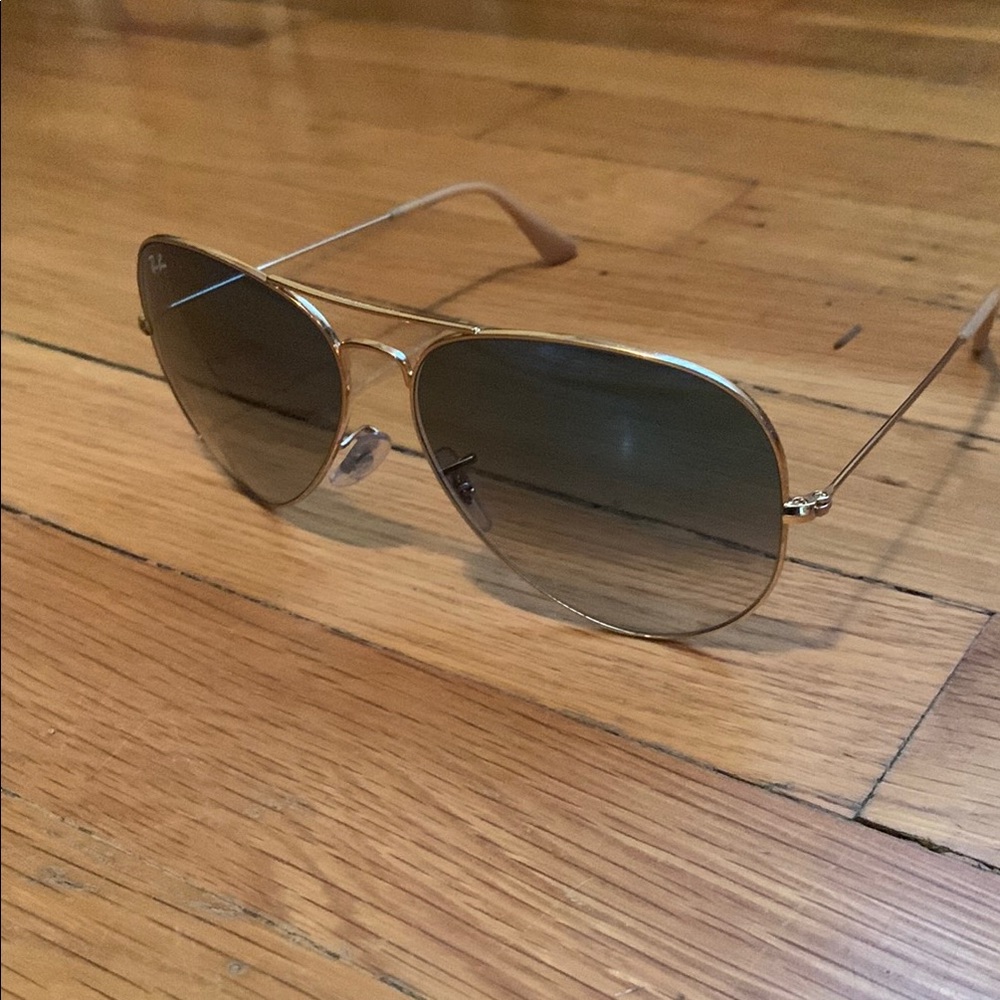 Ray-Ban Classic Gold Aviators with Dark Lenses